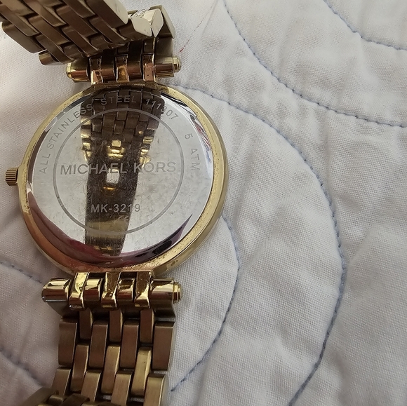Michael Kors MK3219 Darci Gold Tone with Crystal Used Women's Working Watch - Picture 6 of 8